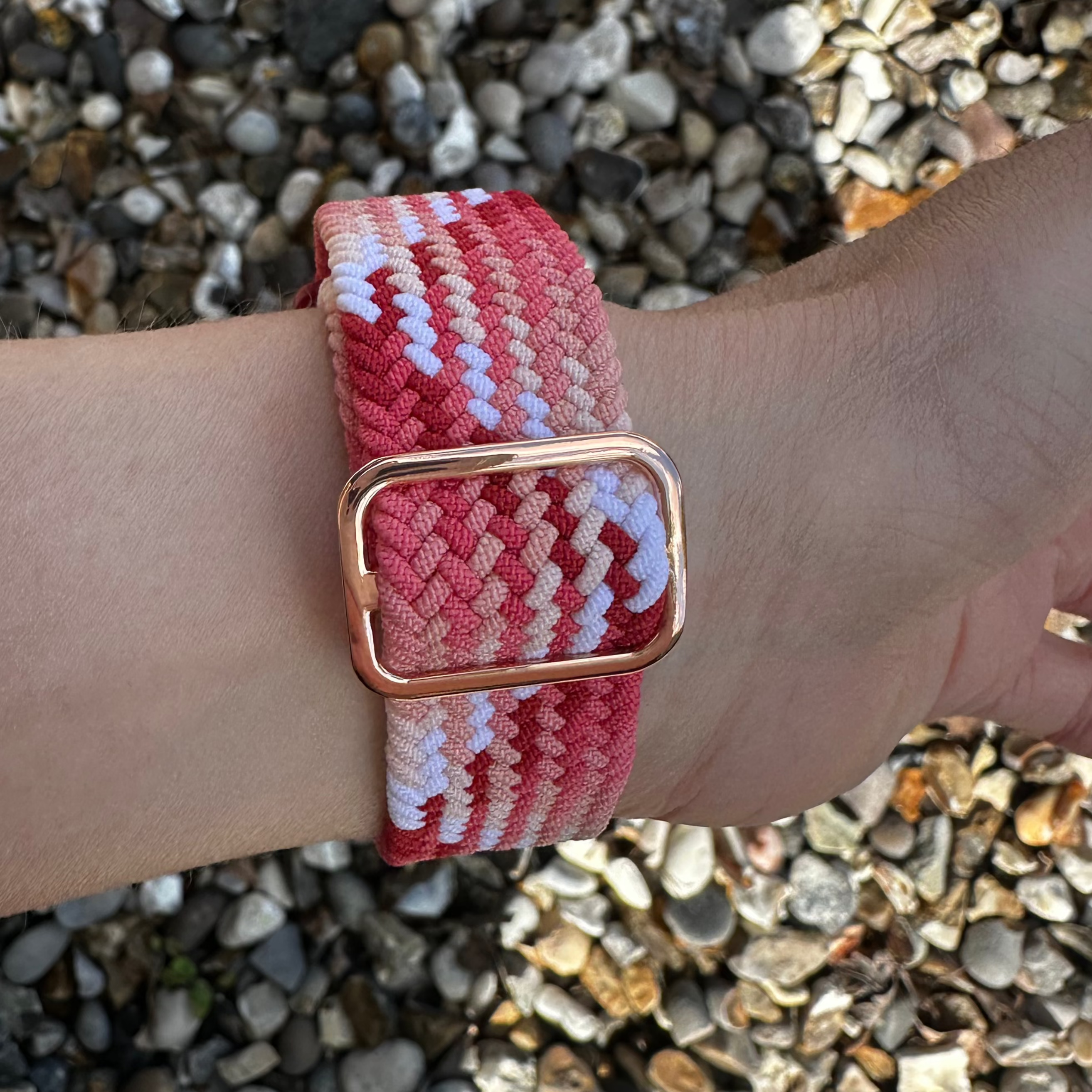 The Rosé Twist Loop