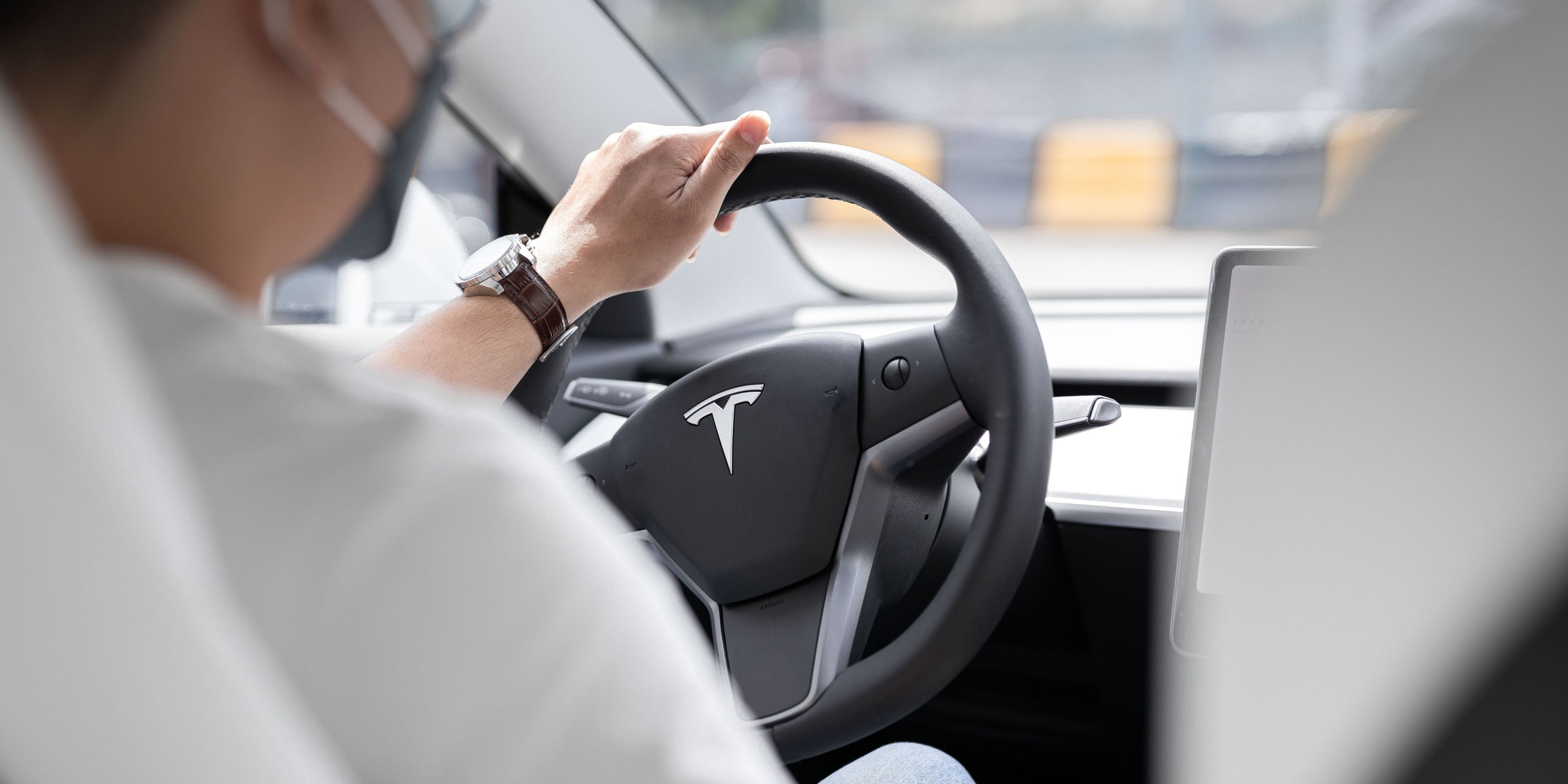 Control your Tesla with your Apple Watch! - Buckle and Band