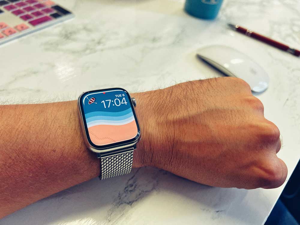 Apple Watch Wallpapers | Downloads - Buckle & Band