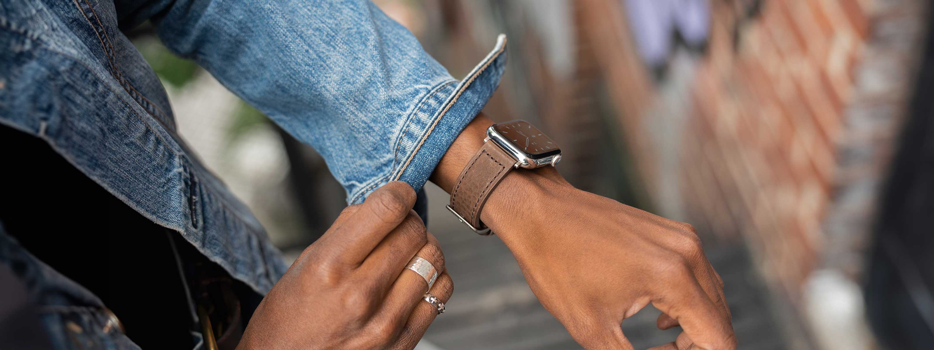 Lond Brown Apple Watch Strap