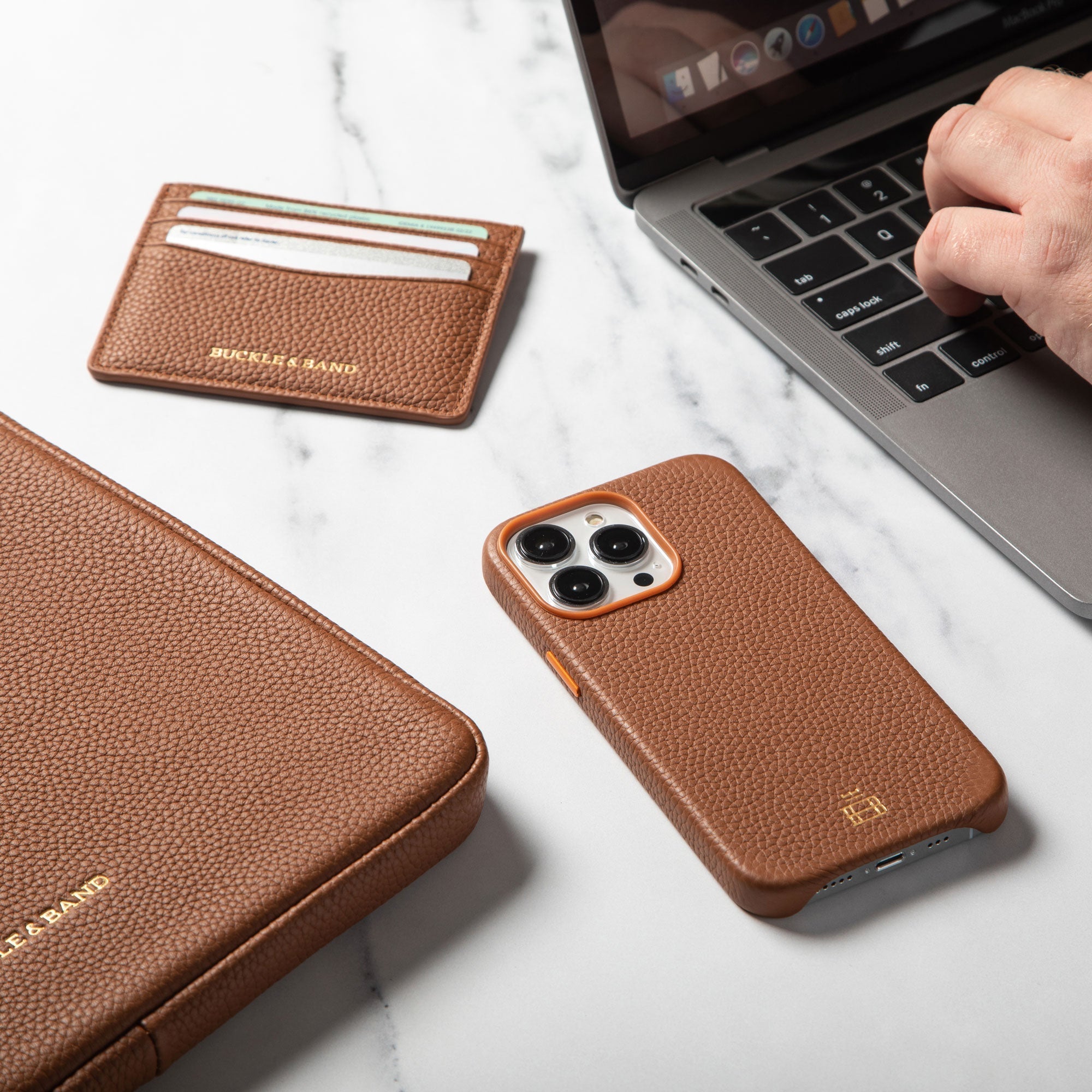 iPhone Case | Luxury Leather 15 and 15 Pro - Buckle and Band - IP-15S-BLK-01